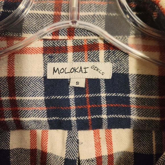 🦄 Plaid Button Down - Picture 3 of 3